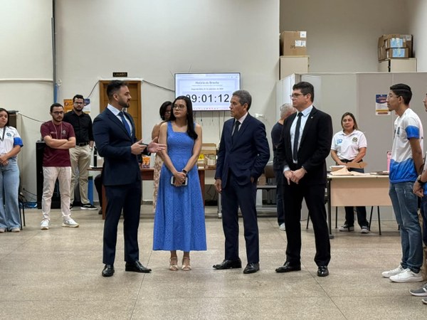 2ª Zona Eleitoral realiza primeira audiência pública de carga das urnas no Amapá