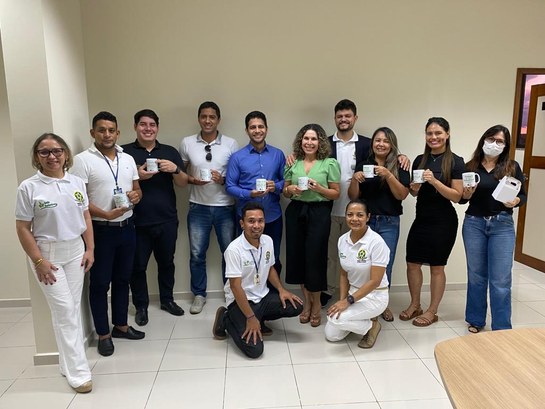 Canecas personalizadas para um dia-a-dia mais sustentável A partir da suspensão do uso de copos descartáveis no Tribunal, o utensílio servirá para o uso d...