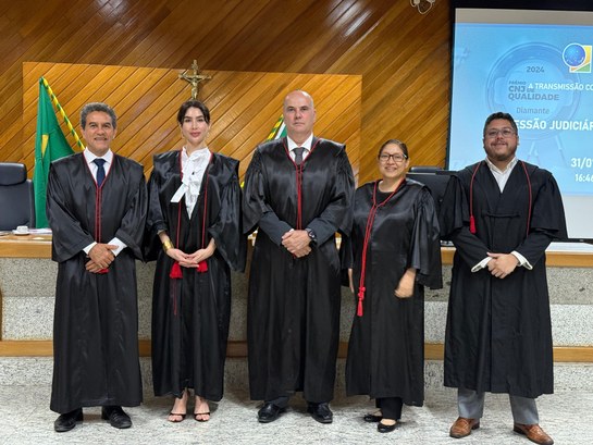 Encerra o biênio do juiz eleitoral Anselmo Gonçalves no Pleno do TRE-AP A despedida aconteceu durante 10° Sessão Administrativa do TRE-AP