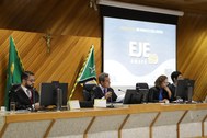 Um livro virtual marca as duas décadas de trabalho da EJE-AP