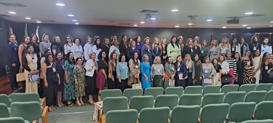 Juíza Gelcinete Lopes representa o TRE Amapá no V Encontro do Colégio de Ouvidorias Judiciais da...