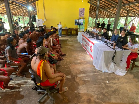 O momento de escuta buscou conhecer as demandas da população indígena que vive no local