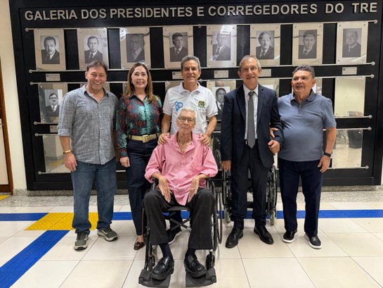 Memória e história: ex-presidentes do TRE-AP se reencontram no dia das Eleições 2026
