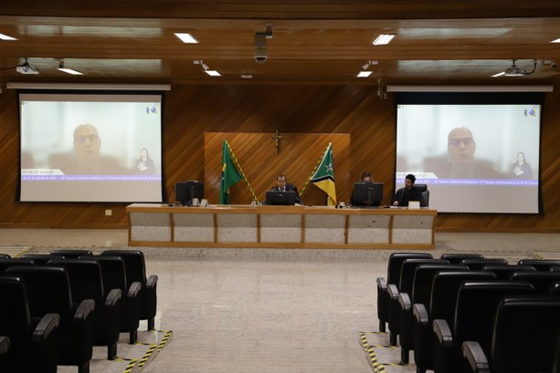 Novo membro do Pleno é empossado nesta segunda-feira (7) O juiz Federal Anselmo Gonçalves da Silva tomou posse como membro da Corte Eleitoral como Juiz T...