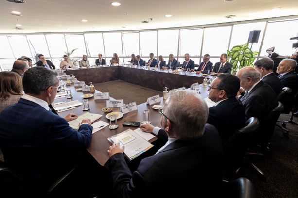 Presidente do TRE Amapá participa de reunião com ministra Cármen Lúcia no TSE
