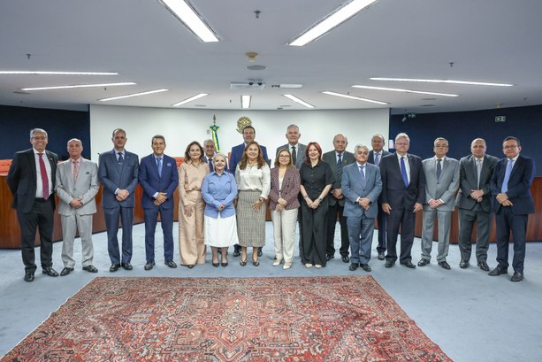 Presidente do TRE Amapá participa de reunião com o ministro Edson Fachin no STF