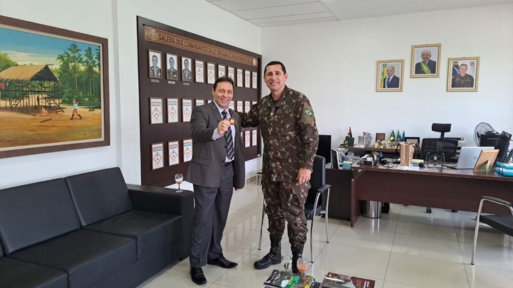 Na ocasião, os dois reafirmaram a parceria entre a Justiça Eleitoral e o Exército Brasileiro