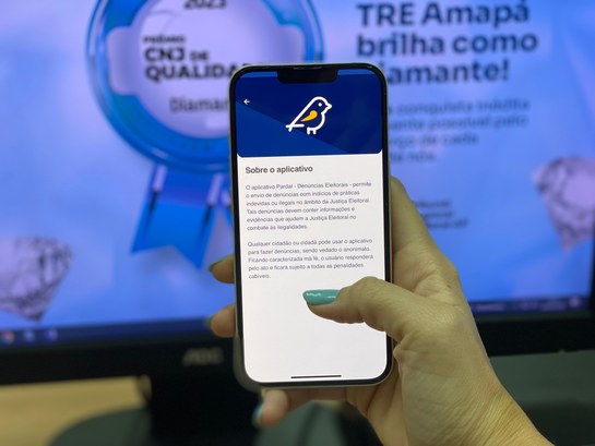 Propaganda irregular pode ser denunciada pelo aplicativo Pardal Qualquer pessoa, em todo o Amapá, pode denunciar irregularidades na propaganda eleitoral.