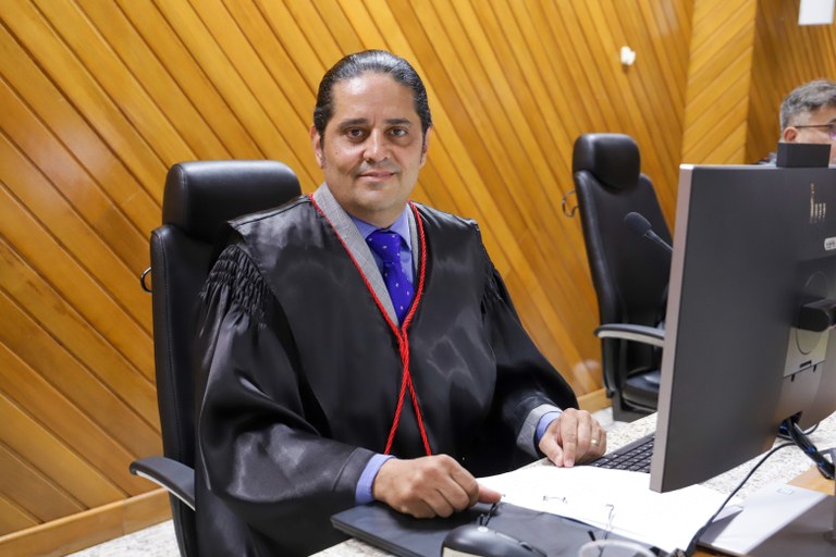 Reforço para a Justiça Eleitoral: TRE Amapá empossa dois novos juízes
