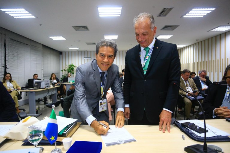 Terceiro dia de encontro reúne presidentes de TREs em Recife com foco nas eleições de 2026