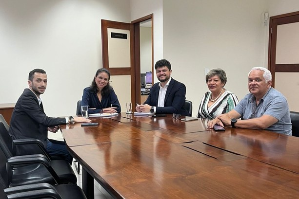 TRE Amapá discute parceria com universidade de Macapá para programa de inclusão na magistratura TRE Amapá discute parceria com universidade de Macapá para programa de inclusão na magistratura