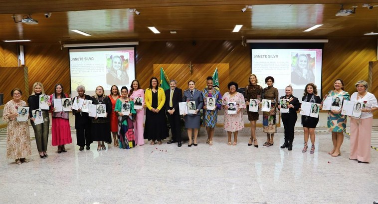 TRE Amapá e EJE-AP inauguram exposição ‘Mulheres Protagonistas’ TRE Amapá e EJE-AP inauguram exposição ‘Mulheres Protagonistas’