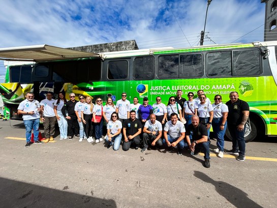 TRE Amapá participa de ação socioambiental e oferta serviços à população TRE Amapá participa de ação socioambiental e oferta serviços à população