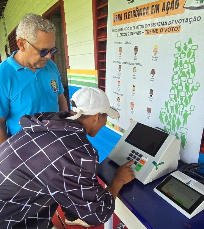 TRE Amapá percorre região ribeirinha de Itaubal e Macapá levando serviços eleitorais