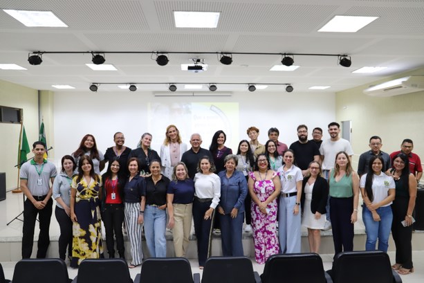 TRE Amapá promove palestra sobre Educação Linguística para o Atendimento da Comunidade LGBTQIA+ A atividade foi conduzida por Fleur Duarte, mulher trans e servidora da Secretaria de Mobilizaçã...