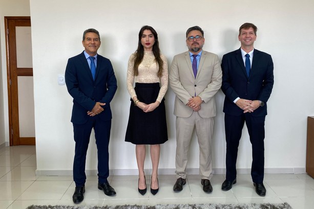 TRE Amapá propõe acordo de cooperação para agilizar processos judiciais de pequeno valor TRE Amapá propõe acordo de cooperação para agilizar processos judiciais de pequeno valor