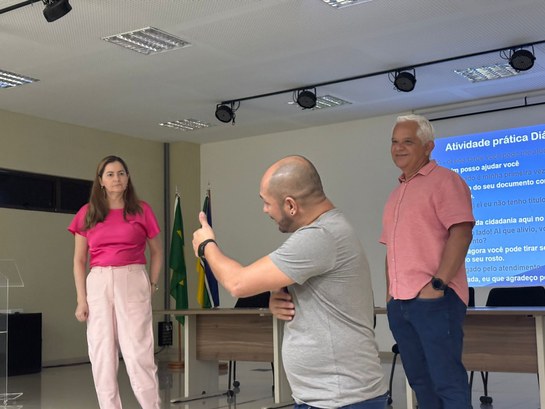 TRE Amapá realiza mais um encontro do Curso de Libras TRE Amapá realiza mais um encontro do Curso de Libras