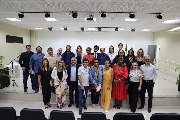 TRE Amapá recebe encontro regional Cidadania e Pesquisa: Encontros Itinerantes para Eleições 2024 O encontro que é uma parceria com a Escola Judiciária Eleitoral do Tribunal Superior Eleitoral.
