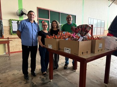 TRE Amapá Solidário promove doação de presentes a idosos em Santana