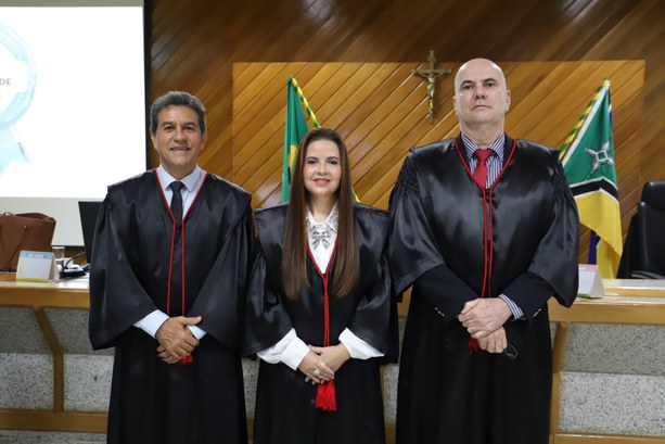 TRE Amapá tem novo Ouvidor Eleitoral e EJE-AP conta com nova vice-diretora TRE Amapá tem novo Ouvidor Eleitoral e EJE-AP conta com nova vice-diretora