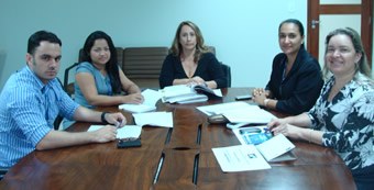 TRE-AP comissão votação paralela 2012 A Comissão de Votação Paralela do TRE-AP reuniu-se na tarde desta quarta-feira, dia 08/08, para ...