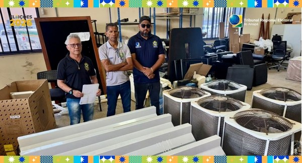 TRE-AP doa cinco centrais de ar-condicionado para a Escola José de Anchieta