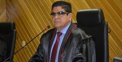 TRE-AP Juiz Antonio Ernesto Colares