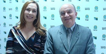 TRE-AP juíza Stella Ramos Corte Eleitoral com o desembargador presidente.