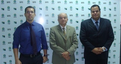 TRE-AP reunião Polícia Federal 2012 Presidente do TRE-AP recebe delegados da PF para tratar sobre segurança nas eleições 2012