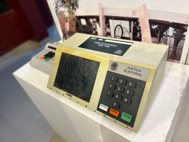 Urna eletrônica completa 28 de criação