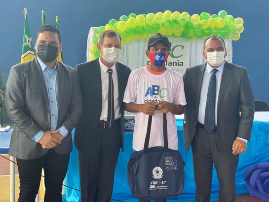 ABC da Cidadania: Projeto do TRE Amapá chega em Ferreira Gomes A Iniciativa visa alfabetizar mais de 200 pessoas do município