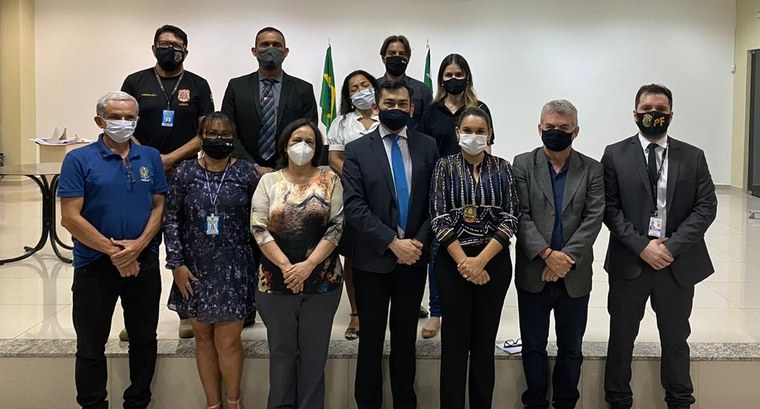 Eleições 2020. TRE/AP firma parceria com segurança pública para fiscalizar propaganda eleitoral irregular Justiça Eleitoral contará com apoio do MP, PM, PC e PF para realizar policiamento ostensivo e fi...