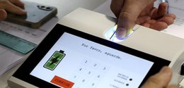 Com leitores biométricos em todas as seções eleitorais do país, urnas contam com procedimentos a...