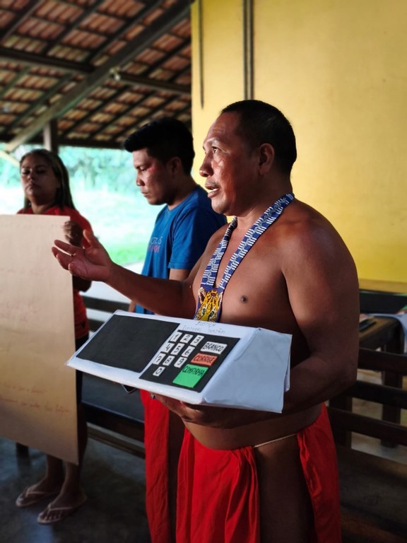 Justiça Eleitoral do Amapá promove ação de cidadania indígena na Aldeia Aramirã Nesta nova etapa, foi promovida uma oficina sobre políticas públicas e pensamento coletivo, reun...