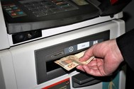 Justiça Eleitoral limita saques bancários a R$ 5 mil (diários), a partir de segunda-feira, 1º.