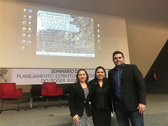 Servidores do TRE amapaense participam do V Seminário de Planejamento Sustentável do Poder Judiciário Servidores do TRE amapaense participam do V Seminário de Planejamento Sustentável do Poder Judic...
