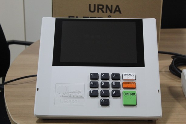 TRE Amapá convoca candidatos que disputarão as eleições de 2022 para conferir dados disponíveis na urna eletrônica Finalidade do Edital de Notificação é garantir que todas as informações disponíveis aos eleitore...