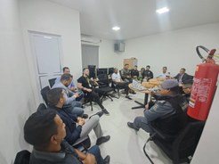 TRE Amapá e forças de segurança alinham ações para combate a crimes eleitorais em Oiapoque