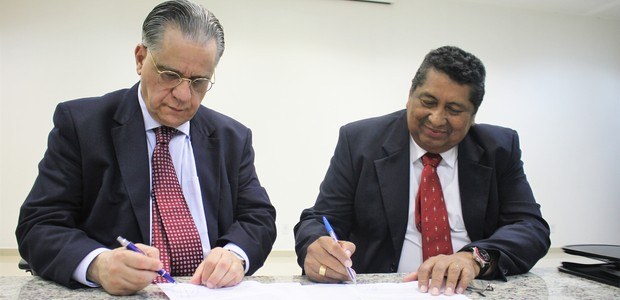 TREs do Amapá e Santa Catarina assinam acordo de cooperação técnico–cientifica e cultural